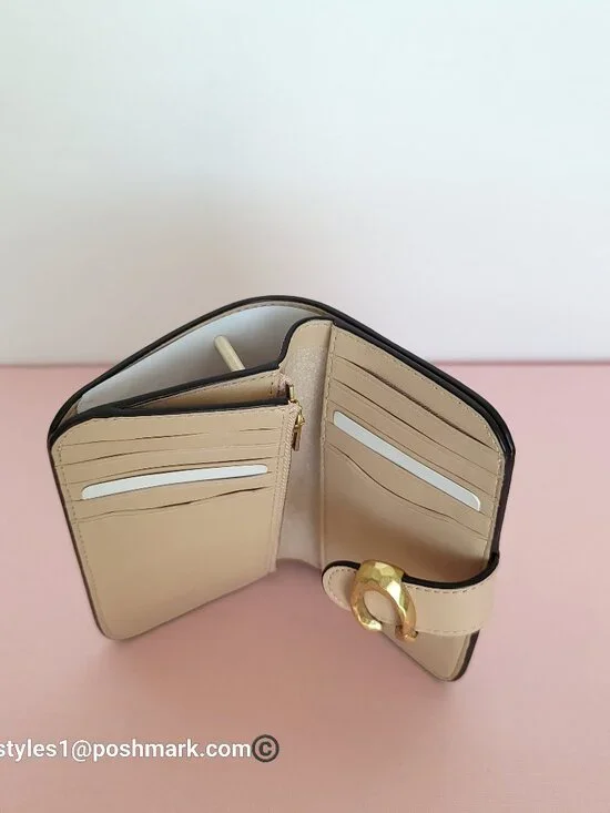 COACH Tabby Hammered C Logo Smooth Leather MD Bifold Wallet – Cream color⭐ - Picture 14 of 16